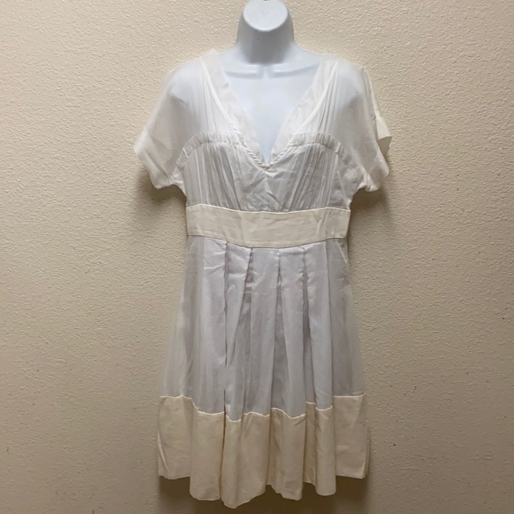 Amelia Toro White and Cream Dress Size 10